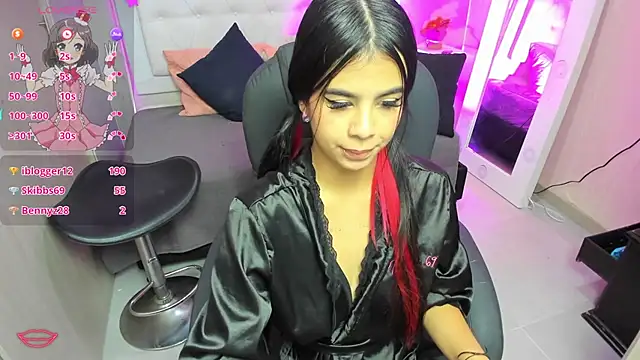 EMALINDA  HILSS online show from February 1, 2025, 6:08 pm