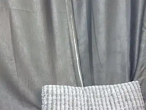 Snapshot of Chichii- chatting on January 8, 2025, 6:41 pm Chichii- online show from January 8, 2025, 6:41 pm