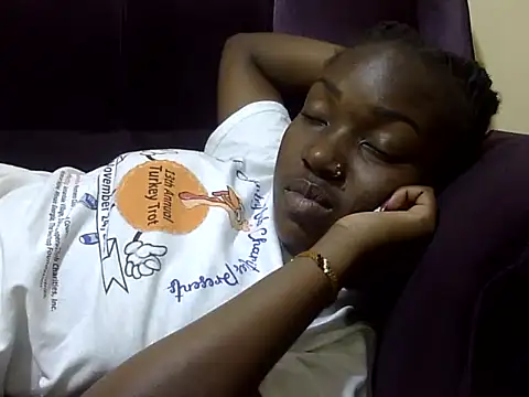 Snapshot of Chichii- chatting on February 25, 2025, 10:29 pm Chichii- online show from February 25, 2025, 10:29 pm