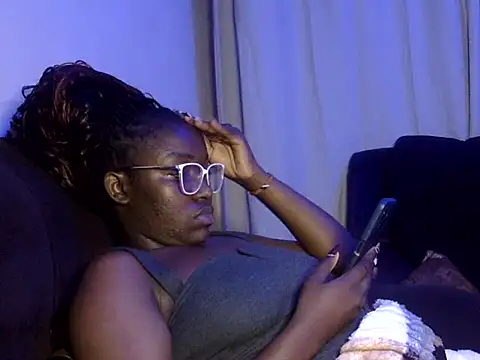 Snapshot of Chichii- chatting on January 17, 2026, 8:56 pm Chichii- online show from January 17, 2026, 8:56 pm