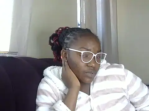 Snapshot of Chichii- chatting on March 1, 2026, 1:13 pm Chichii- online show from March 1, 2026, 1:13 pm