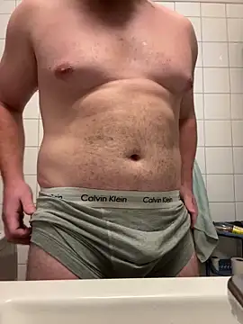 Snapshot of Johny69xo chatting on October 15, 2025, 10:21 pm Johny69xo online show from October 15, 2025, 10:21 pm