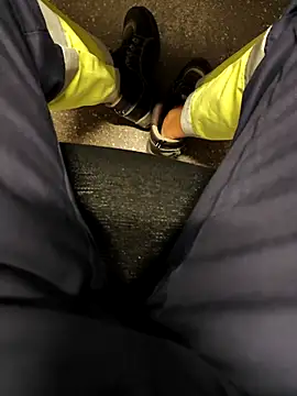 coppiapazza online show from October 12, 2025, 8:41 pm