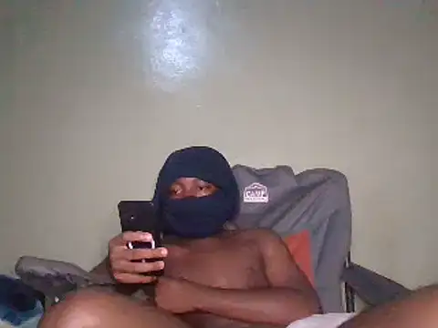 Snapshot of Mischevous_T69 chatting on December 6, 2024, 11:57 pm Mischevous T69 online show from December 6, 2024, 11:57 pm