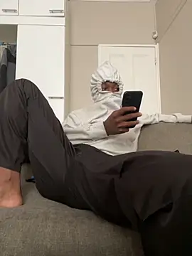 Snapshot of Mischevous_T69 chatting on November 8, 2025, 8:47 am Mischevous T69 online show from November 8, 2025, 8:47 am