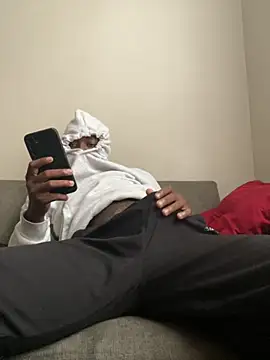 Snapshot of Mischevous_T69 chatting on February 3, 2026, 8:19 am Mischevous T69 online show from February 3, 2026, 8:19 am