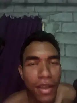 Reynold2608 online show from April 3, 2026, 3:37 am