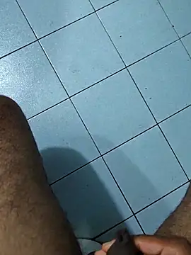 Snapshot of hass-925 chatting on November 17, 2025, 7:52 pm hass-925 online show from November 17, 2025, 7:52 pm