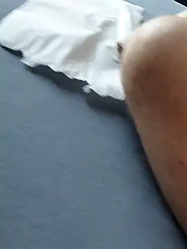 Snapshot of RLLrrr chatting on March 15, 2026, 1:17 pm RLLrrr online show from March 15, 2026, 1:17 pm