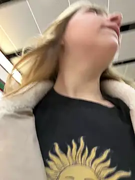 Sunny   Bunny online show from December 28, 2024, 3:48 pm