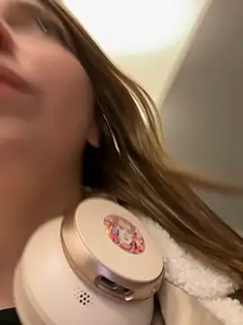 Sunny   Bunny online show from January 11, 2025, 6:12 pm