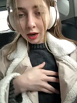 Sunny   Bunny online show from January 19, 2025, 11:23 am