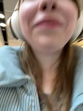 Sunny   Bunny online show from March 17, 2025, 2:01 pm