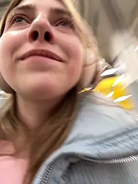 Sunny   Bunny online show from March 18, 2025, 7:10 pm