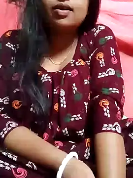 Snapshot of Priya_2222 chatting on December 9, 2024, 5:18 am Priya 2222 online show from December 9, 2024, 5:18 am