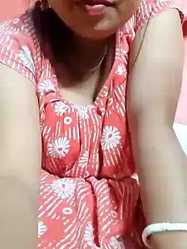 Snapshot of Priya_2222 chatting on December 15, 2024, 12:38 pm Priya 2222 online show from December 15, 2024, 12:38 pm