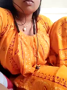 Snapshot of Priya_2222 chatting on January 21, 2025, 7:15 am Priya 2222 online show from January 21, 2025, 7:15 am