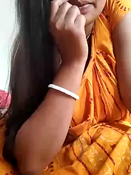 Snapshot of Priya_2222 chatting on February 6, 2025, 6:29 am Priya 2222 online show from February 6, 2025, 6:29 am