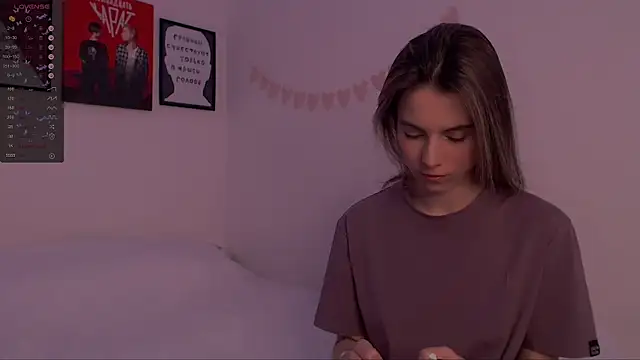 Snapshot of _ni_kiss chatting on December 14, 2024, 11:23 pm ni kiss online show from December 14, 2024, 11:23 pm