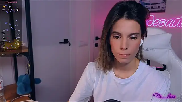 Snapshot of _ni_kiss chatting on September 17, 2025, 7:59 pm ni kiss online show from September 17, 2025, 7:59 pm