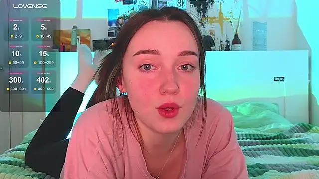 Snapshot of Wild_Sophie_ chatting on January 5, 2025, 7:17 pm Wild Sophie online show from January 5, 2025, 7:17 pm