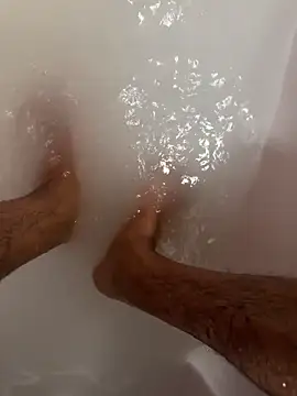 Snapshot of SensualG300 chatting on November 4, 2025, 8:52 pm SensualG300 online show from November 4, 2025, 8:52 pm