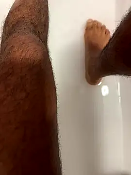 Snapshot of SensualG300 chatting on November 12, 2025, 2:39 pm SensualG300 online show from November 12, 2025, 2:39 pm