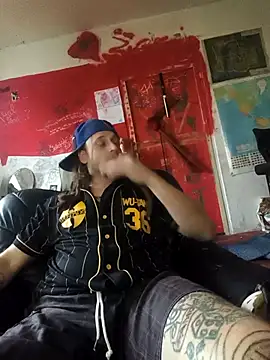 Ozomitro online show from October 27, 2025, 2:21 pm