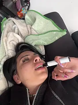 Hilary pinkk online show from February 1, 2026, 10:08 pm