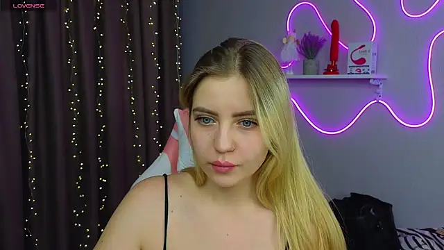 Ashley Rous online show from February 22, 2025, 2:39 am