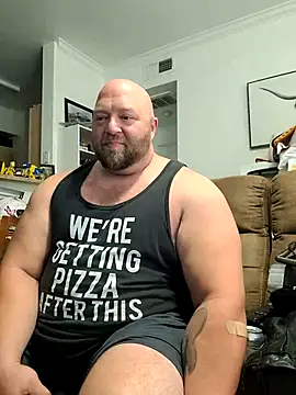 Strong Bear89 online show from December 4, 2024, 6:06 pm