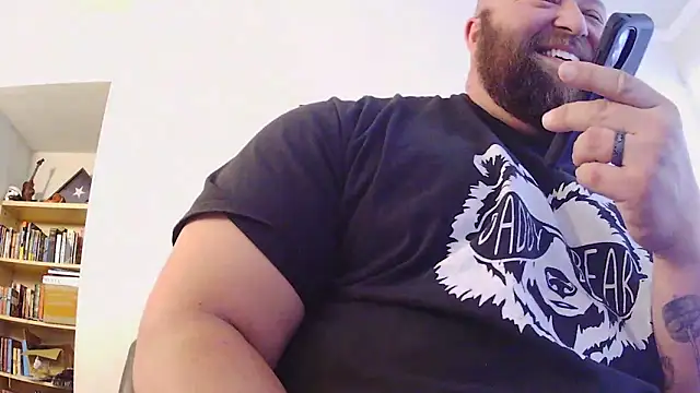 Strong Bear89 online show from November 7, 2025, 4:40 pm