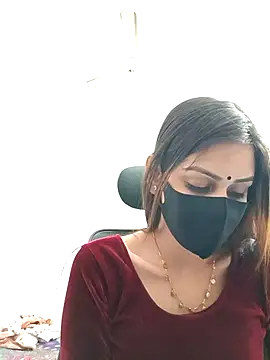 Snapshot of Tisha-01 chatting on November 19, 2025, 1:33 pm Tisha-01 online show from November 19, 2025, 1:33 pm