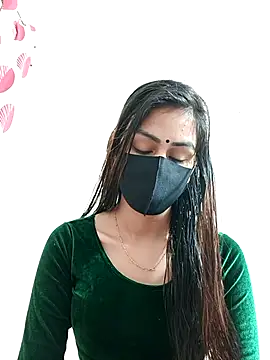 Snapshot of Tisha-01 chatting on January 9, 2026, 4:04 am Tisha-01 online show from January 9, 2026, 4:04 am