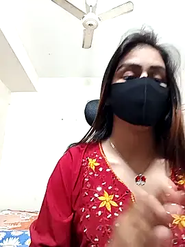 Snapshot of Tisha-01 chatting on February 8, 2026, 9:23 am Tisha-01 online show from February 8, 2026, 9:23 am