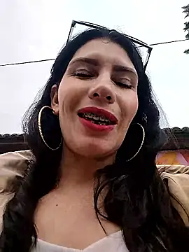 Alysson-- online show from January 6, 2026, 2:43 pm