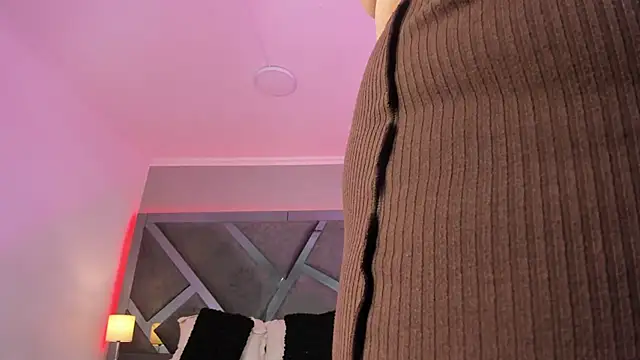 Snapshot of AmberiniHoffman chatting on March 13, 2025, 6:12 pm AmberiniHoffman online show from March 13, 2025, 6:12 pm