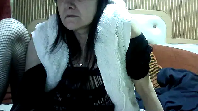 Snapshot of AlanaLaDream chatting on February 13, 2025, 6:59 pm AlanaLaDream online show from February 13, 2025, 6:59 pm