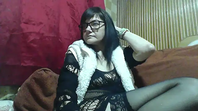 Snapshot of AlanaLaDream chatting on February 26, 2025, 8:44 pm AlanaLaDream online show from February 26, 2025, 8:44 pm