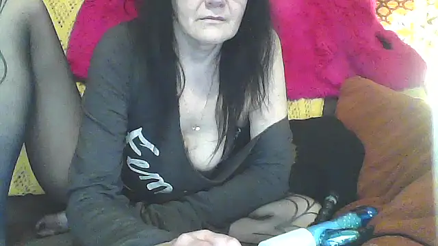 Snapshot of AlanaLaDream chatting on February 15, 2026, 11:52 am AlanaLaDream online show from February 15, 2026, 11:52 am