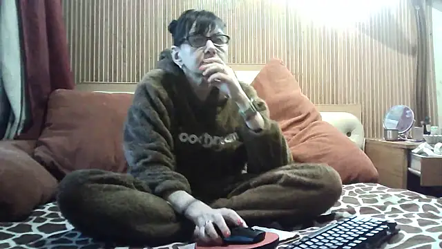 Snapshot of AlanaLaDream chatting on March 2, 2026, 3:08 pm AlanaLaDream online show from March 2, 2026, 3:08 pm