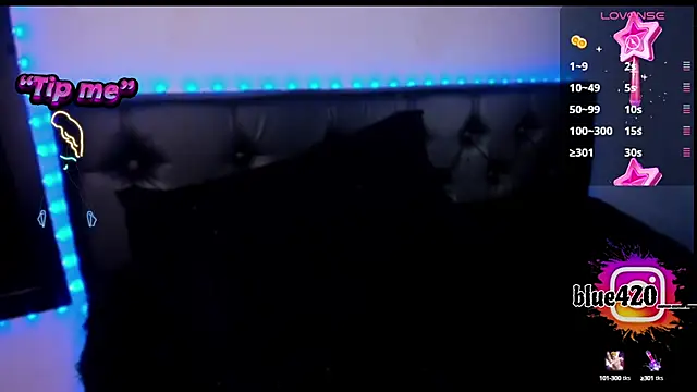 Snapshot of Skyler__blue4 chatting on December 4, 2024, 5:33 pm Skyler blue4 online show from December 4, 2024, 5:33 pm