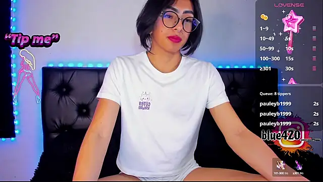 Snapshot of Skyler__blue4 chatting on December 14, 2024, 11:34 pm Skyler blue4 online show from December 14, 2024, 11:34 pm