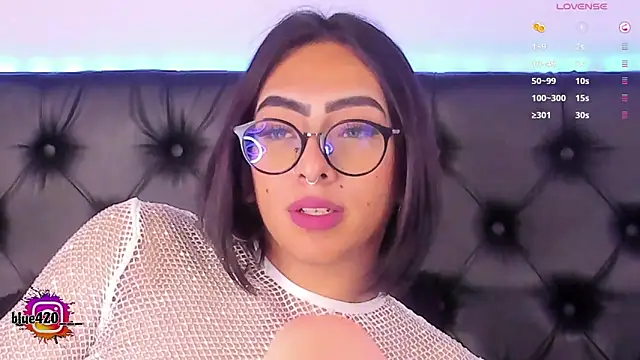 Snapshot of Skyler__blue4 chatting on January 30, 2025, 2:15 pm Skyler blue4 online show from January 30, 2025, 2:15 pm