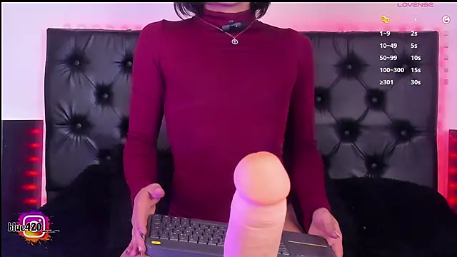 Snapshot of Skyler__blue4 chatting on January 31, 2025, 7:40 pm Skyler blue4 online show from January 31, 2025, 7:40 pm