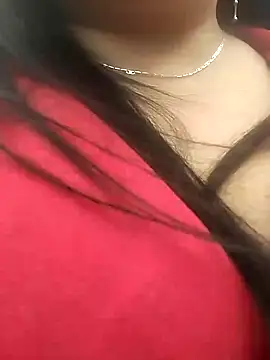 Snapshot of sara_pineros chatting on December 27, 2024, 9:00 pm sara pineros online show from December 27, 2024, 9:00 pm