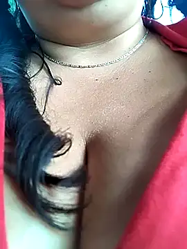 Snapshot of sara_pineros chatting on January 18, 2025, 8:40 pm sara pineros online show from January 18, 2025, 8:40 pm