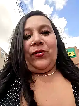 Snapshot of sara_pineros chatting on January 28, 2025, 7:21 pm sara pineros online show from January 28, 2025, 7:21 pm