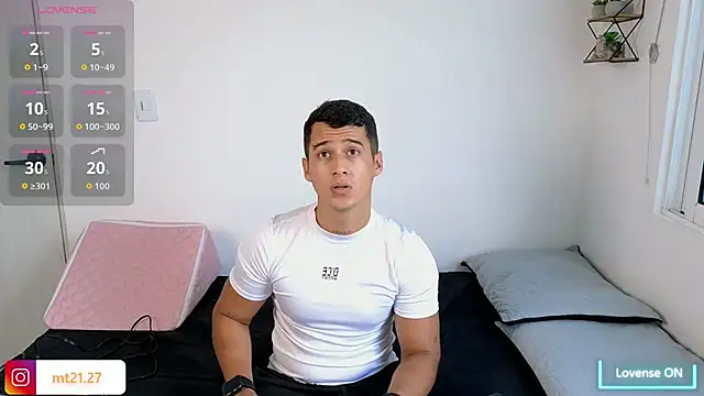 hot69temptation  online show from September 11, 2025, 3:01 pm