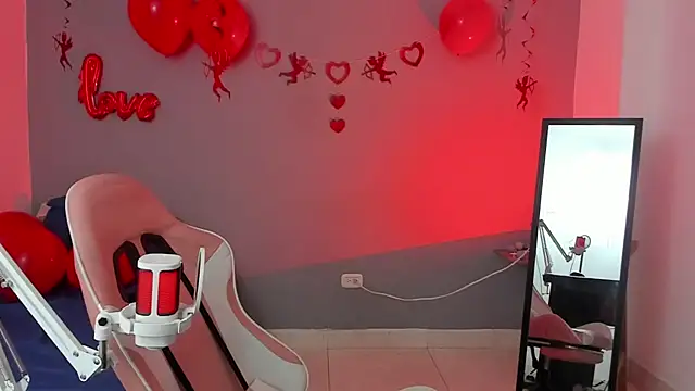 Snapshot of gwen_ashly chatting on February 12, 2025, 6:51 pm gwen ashly online show from February 12, 2025, 6:51 pm